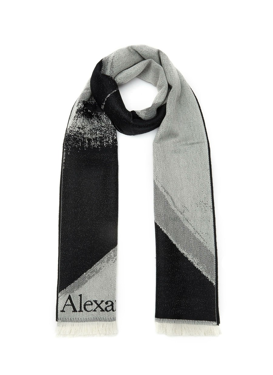 Accessories * | Alexander Mcqueen Best Sale Oversized Skull Jacquard Fringed Wool Scarf